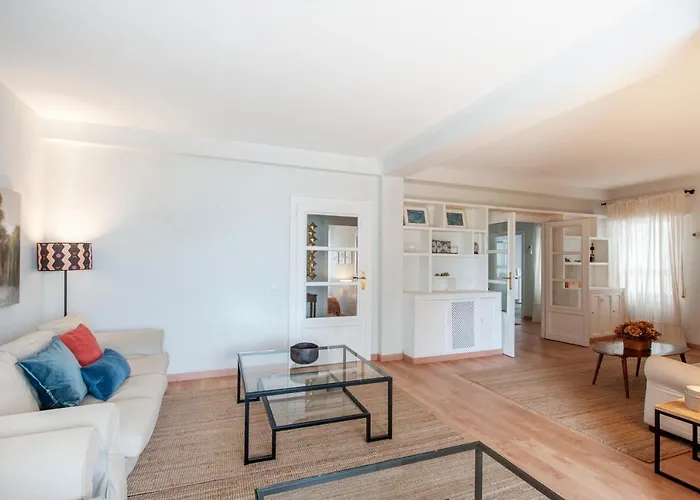 O&L Aire - Spacious And Bright Apartment In The Heart Of Seville